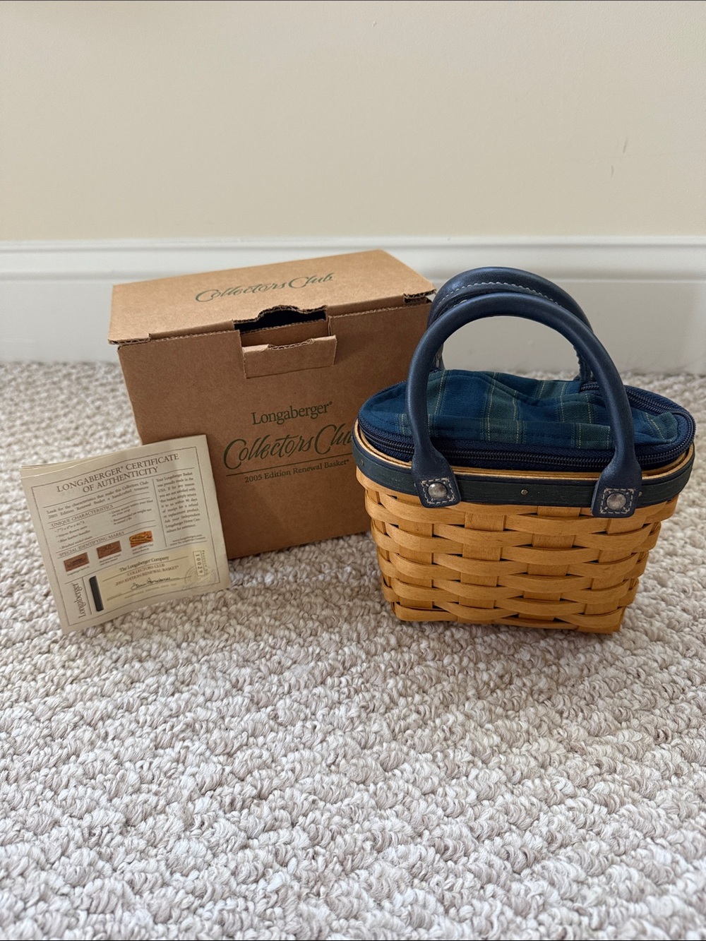 Longaberger 2005 Edition Renewal Basket (Mini Purse) Collectors Club
